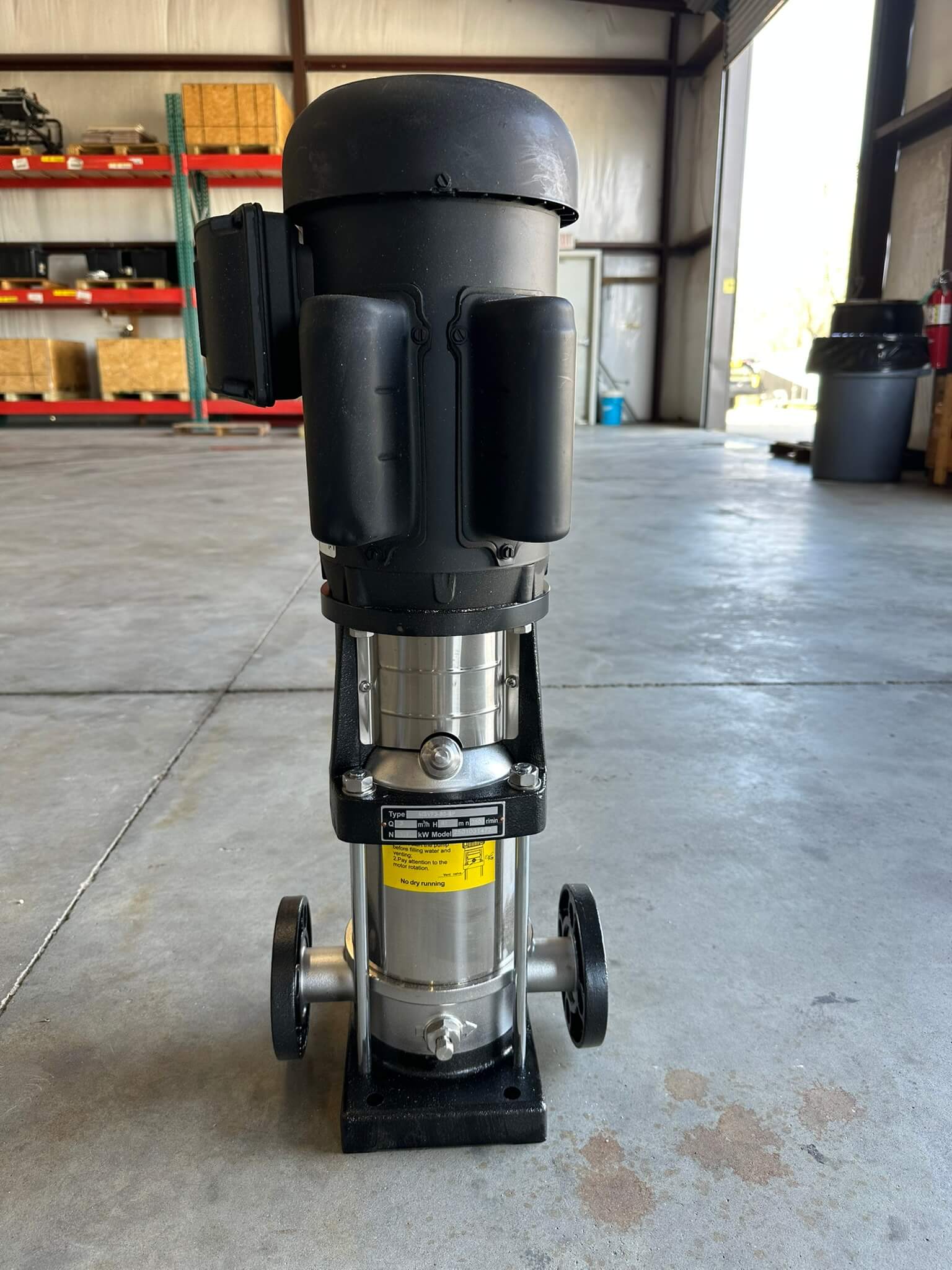 RAE vertical multistage centrifugal pump with integrated motor